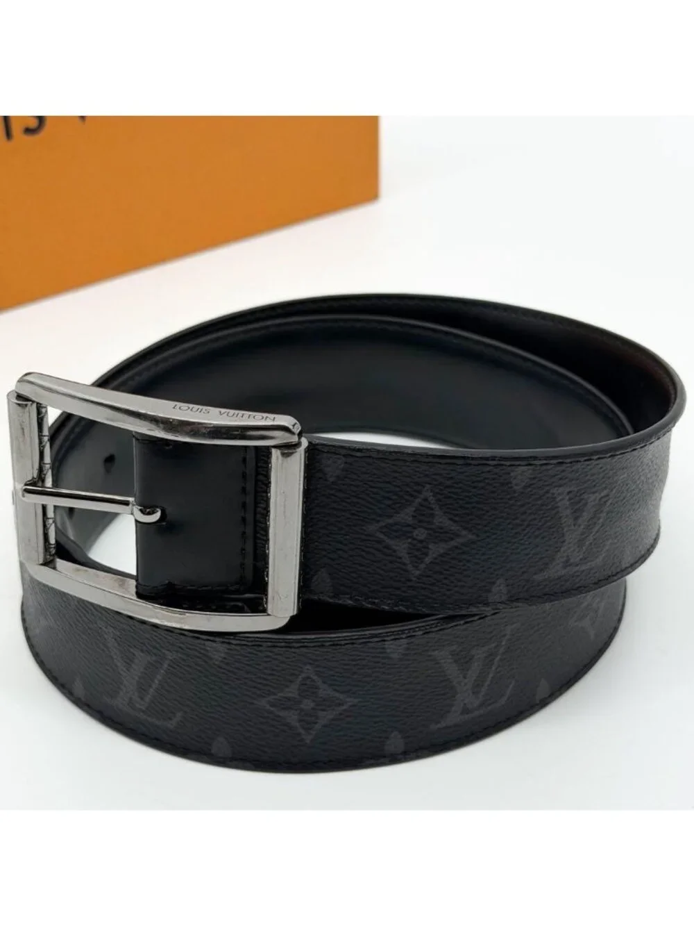 Louis Vuitton Ceinture Reverso Eclipse Monogram Taigarama Belt
